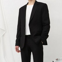 뉴메이드 필 컬러풀 싱글 정장 / 블랙
