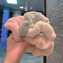 디엠몰 1+1 보들보들 밍크 퍼 헤어끈 극세사 곱창 헤어밴드 팔찌 머리끈