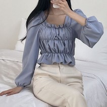 [천삼백케이] [러브블러썸] 23봄신상 3STBK2 스퀘어넥 젤리 프릴 크롭 셔링 블라우스 (3color)
