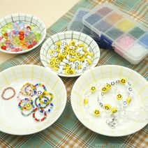 비즈공예재료 AtoZ (시드비즈 진주비즈 아크릴비즈 낚시줄 우레탄줄 누름볼 올챙이캡 등 모든재료 포함), 10.아크릴 투명하트비즈-알록달록