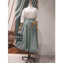 턱 디테일 플레어 스커트 T224MSK233