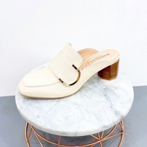 여성 스퀘어 가죽 유링장식 쿠션5cm블로퍼12H00863F