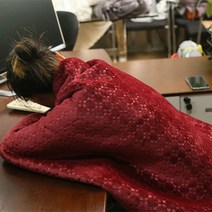 골프담요 무릎 담요 똑딱이 치마 기모 여성 겨울 라운딩 골프연습 인쇄 홈 섬유 모조 양털 낮잠 사무실 에어컨 플란넬 소파, [01] 70x100 센치메터, [03] C