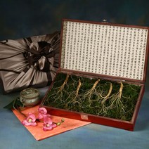 삼모아 토종 8년근 산양산삼 장뇌삼 선물세트 고가구케이스+실크보자기 포장 인삼/수삼/장뇌삼, 1박스, 5뿌리