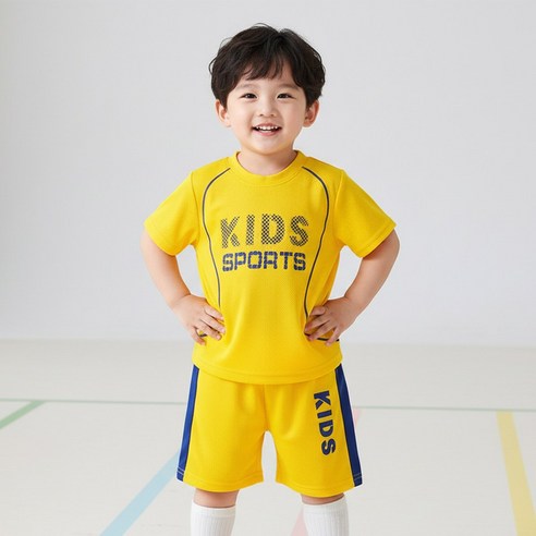 몽실이 키즈반팔 스포츠트레이닝 아동 운동복 세트 유아 트레이닝복 키즈 스포츠웨어 반팔 상하세트 여름 운동복 키즈 활동복 어린이 체육복