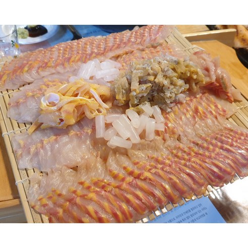 [차리송어] 철갑상어회 1.5키로 2인분 상어회 얌야미 먹방