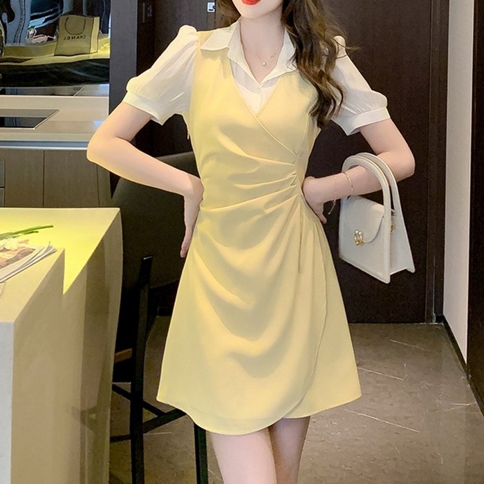 카라넥 배색 허리셔링 주름 미니 원피스