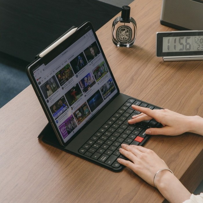 모키보 퓨전키보드 아이패드 케이스 2세대 MKB420A11 A12 블루투스 휴대용 무선 키보드 터치패드 애플 프로 11인치 12.9인치 갤럭시 탭 태블릿 호환 모키보 퓨전키보드 아이패드 케이스 2세대 MKB420A11 A12 블루투스 휴대용 무선 키보드 터치패드 애플 프로 11인치 12.9인치 갤럭시 탭 태블릿 호환