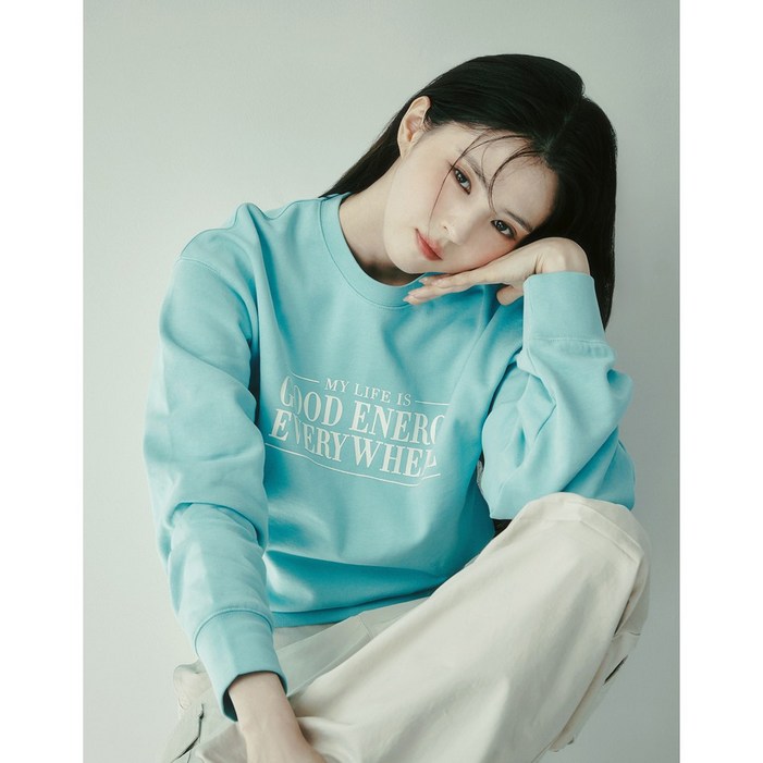 지오다노 2025 가을 NEW 한소희 여자 라운드 맨투맨 굿에너지325511 4칼라