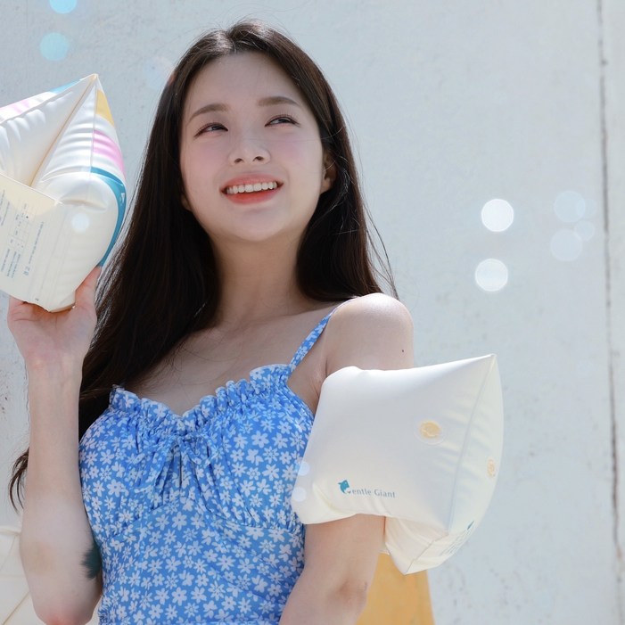 젠틀자이언트 성인 물놀이 암튜브 팔튜브, 1개, 플레인화이트 젠틀자이언트 성인 물놀이 암튜브 팔튜브, 1개, 플레인화이트