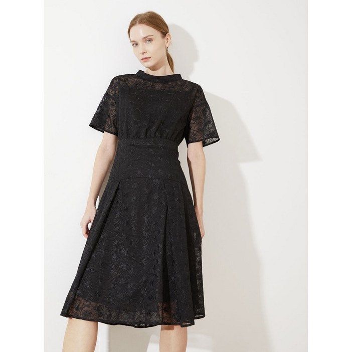 올리비아로렌 자수 플레어 원피스 VOROA3M5201