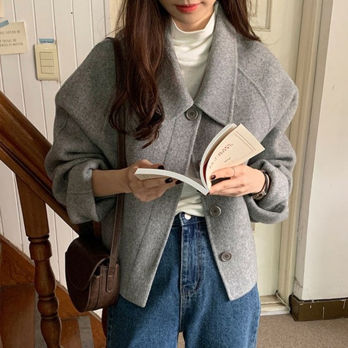 텐미닛스타일 심플클래식 데일리룩 세미크롭 엠므 코트