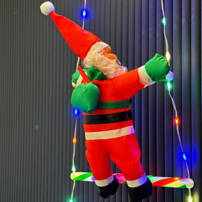 크리스마스 소품 조명 대롱대롱 사다리 줄 벽타는 산타 인형 장식 전구 USB형 리모컨, 1개, 4색칼라