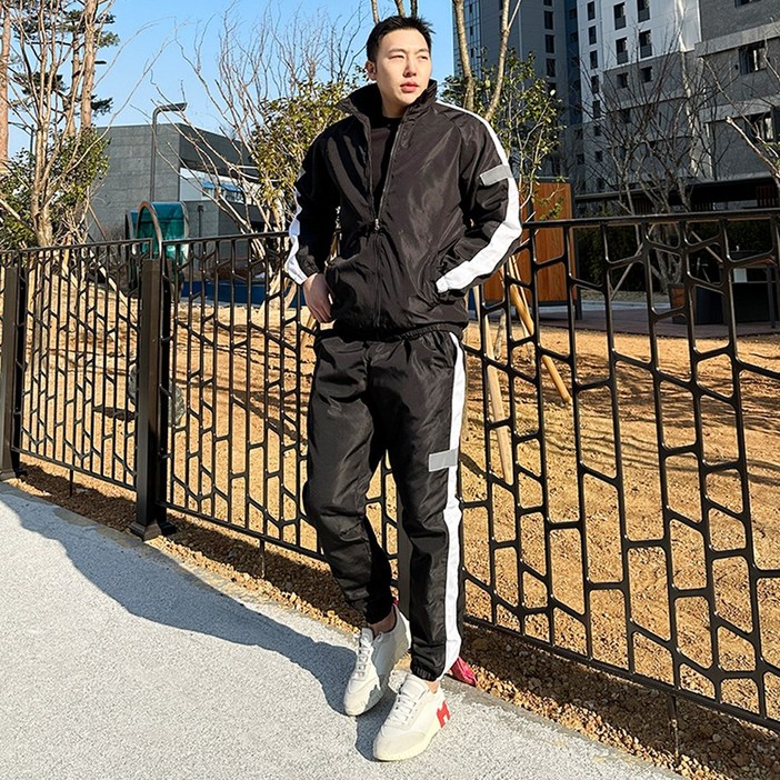 착한플리츠당일출고 기모No기모 남여공용 반광 트렌디 바람막이 윈드브레이커 트레이닝복 셋업 착한플리츠당일출고 기모No기모 남여공용 반광 트렌디 바람막이 윈드브레이커 트레이닝복 셋업