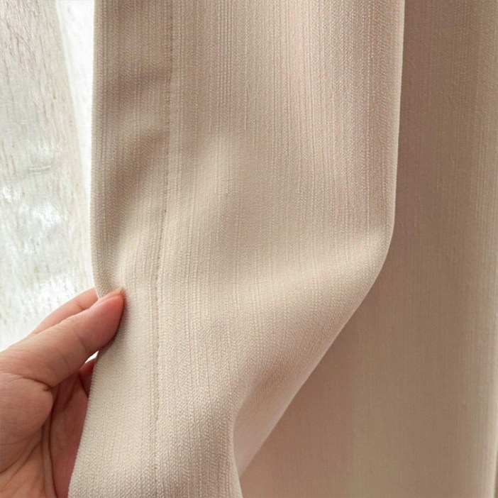 쉬닐 원단 5층 소재 고중량 드리움감 있는 커튼 형상기억 100 암막커튼 단열 방한 방풍 방음 아일릿형 거실과 침실 커튼 2p