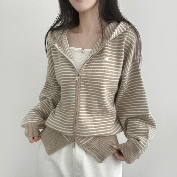 리리의감각 여성 스트라이프 줄무늬 펜던트 시보리 배색 후드 니트 집업
