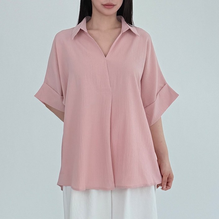 모던 카라 브이넥 턴업 소매 링클 프리 루즈핏 반팔 블라우스