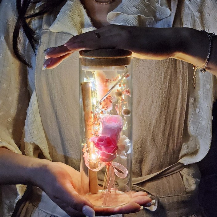 라알레그리아 LED 특별한 편지지 세트 꽃 특이한 유리병 편지 프리저브드 기념일 생일 프러포즈 여자친구 선물 이벤트 크리스마스 결혼 100일 감동 행사 명절 추천 단체, 1세트, 정답은 핑크지 투톤 프리저브드