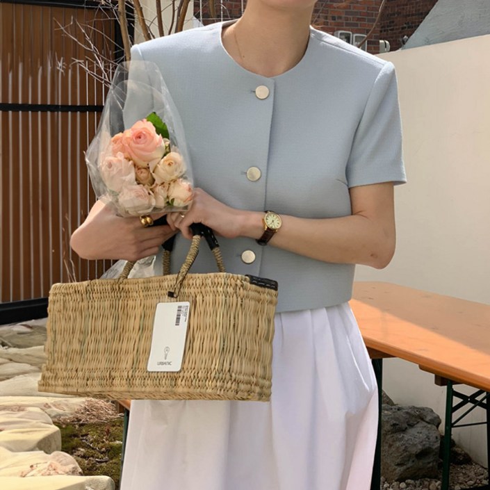 주디앤 디아 모던 베이직 반팔 크롭 자켓 주디앤 디아 모던 베이직 반팔 크롭 자켓