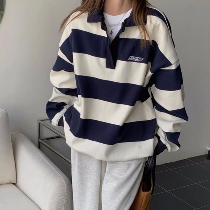 카라 스트라이프 오버핏 맨투맨 티셔츠