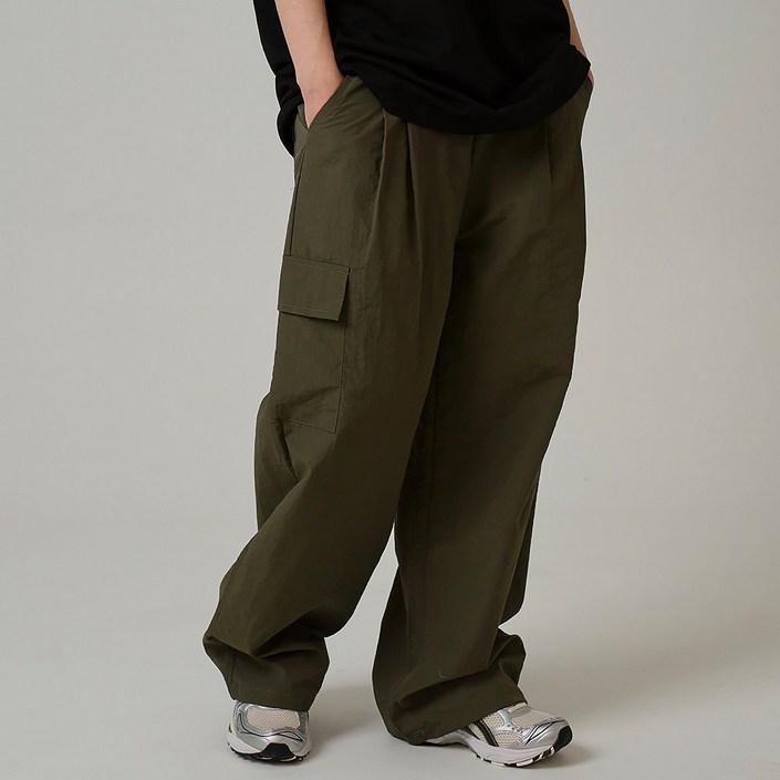 발데블랑코 파라슈트 와이드 원턱 카고 스트링 롱팬츠