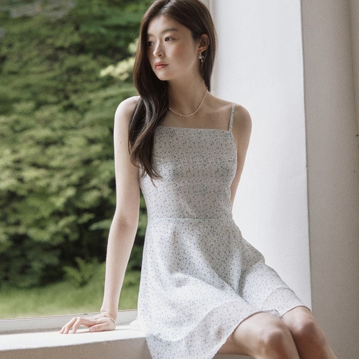 어다울 S사이즈 7/26 예약배송 Dust flower chiffon mini dress - white