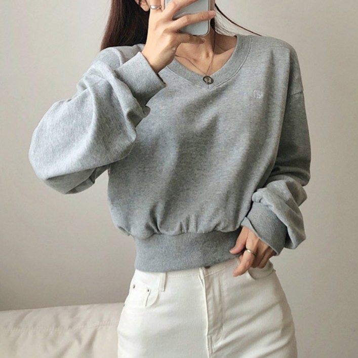 PDU브이넥크롭맨투맨