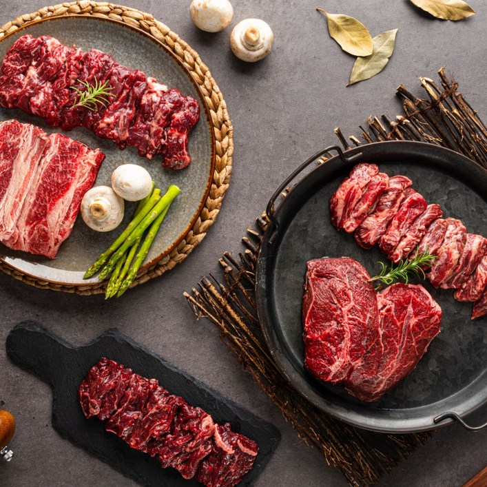 고기는 고기고 구이용 소고기 특수부위 모듬팩 부채살안창살토시살우삼겹, 2개, 1kg