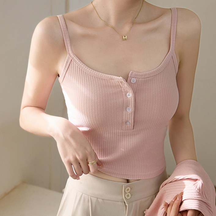 레일라 러브미 단추 포인트 크롭 끈나시 S25SMS052113