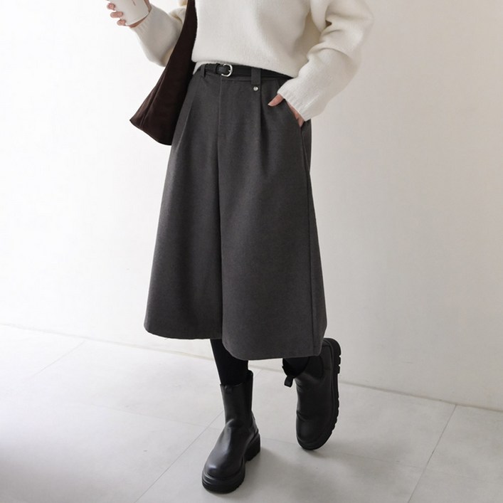 데일리앤 플린트 뒷밴딩 7부 울 모직 큐롯 팬츠 여자 와이드 핀턱 슬랙스 가을 겨울 바지