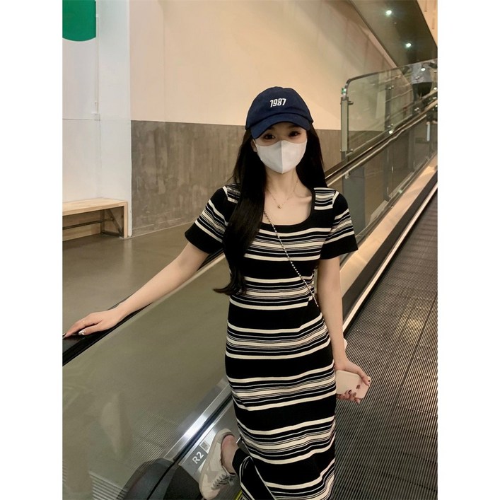 스트라이프 니트 원피스 QZ2423 스트라이프 니트 원피스 QZ2423