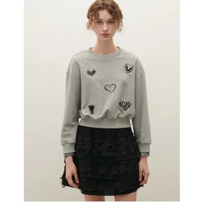 샤틴 하트비즈 아플리케 맨투맨S253B551A13