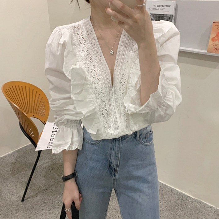 메이킹유 프릴 펀칭 브이넥 6805모어스블라우스77size 사이즈추가