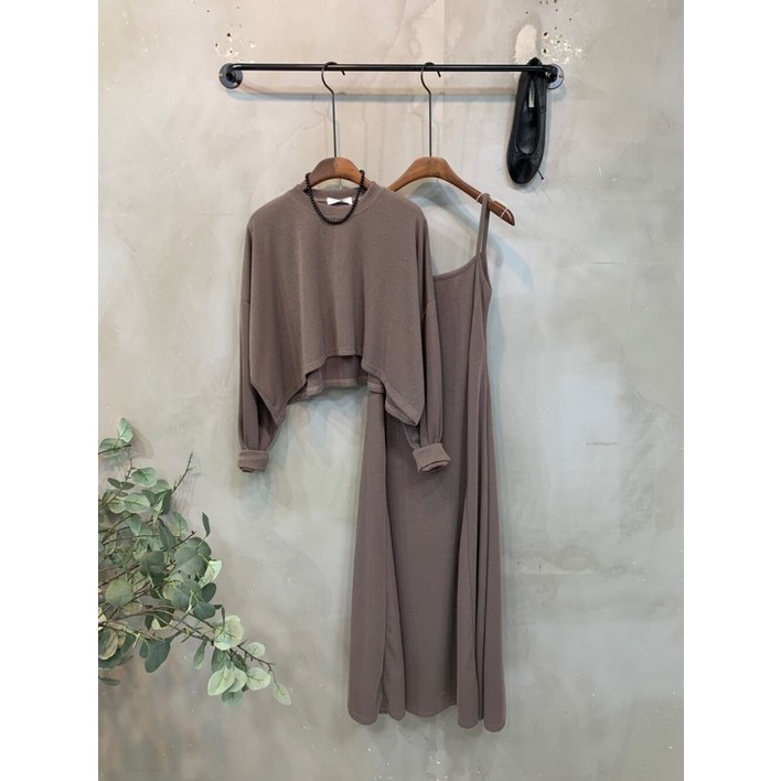 씨샵인더룸 / 노피 골지 크롭 긴팔 맨투맨 티셔츠 절개 나시 플레어 롱 원피스 세트 3color