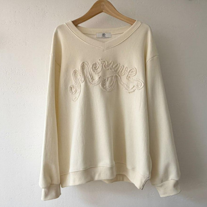 [메리브] 여성 캣 브이넥 레터링 자수 봄가을 데일리 쭈리 맨투맨 루즈핏 긴팔티셔츠 2color