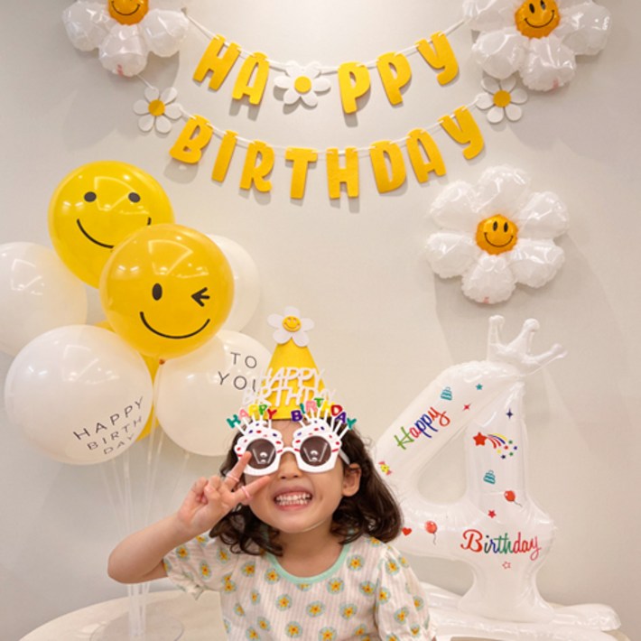 데이지 가랜드 왕관숫자 생일풍선세트 모자 안경포함 데이지 가랜드 왕관숫자 생일풍선세트 모자 안경포함