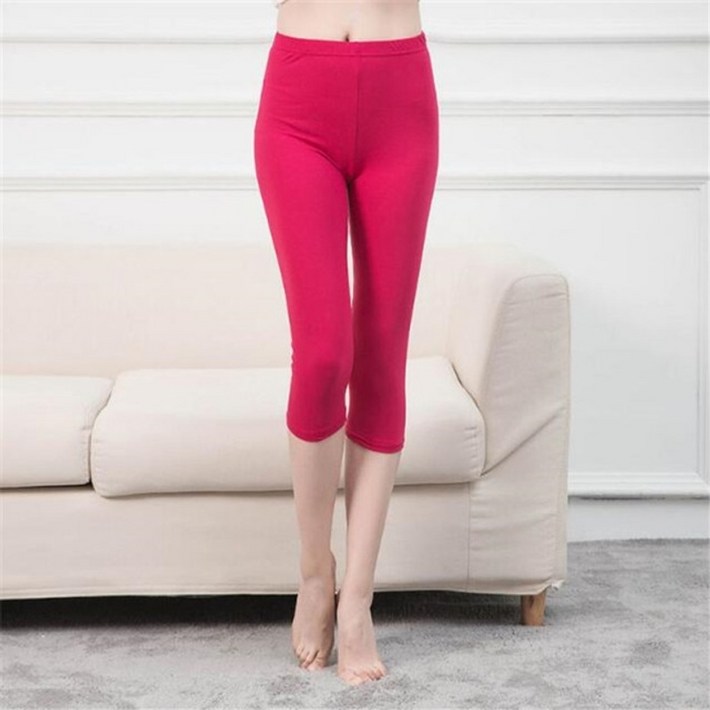 힙업 레깅스 힙커버 골반뽕 숏 레깅스 여성 타이즈 반바지 팬츠 빅사이즈 쫄바지 요가팬츠 여성 폴리에스터 솔리드 블랙 카프리 하이 웨이스트 피트니스 카프리 탄성