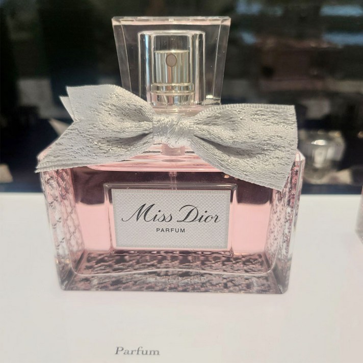 NEW미스 디올 퍼퓸35ML화사하고 감각적인 프푸티 플로럴 우디노트