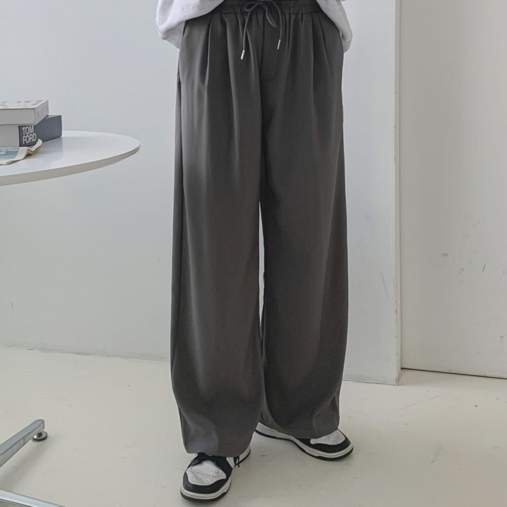 오피니언 남여공용 투턱 더블 플리츠 와이드 밴딩 슬랙스 오피니언 남여공용 투턱 더블 플리츠 와이드 밴딩 슬랙스