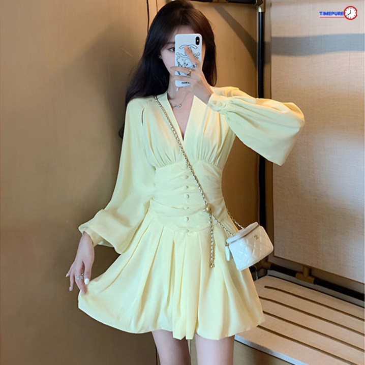 프렌치 스타일 플라운스 원피스 여성용 브이넥 주름 디테일 소매 볼륨 셔링 간절기 긴팔 랩 원피스