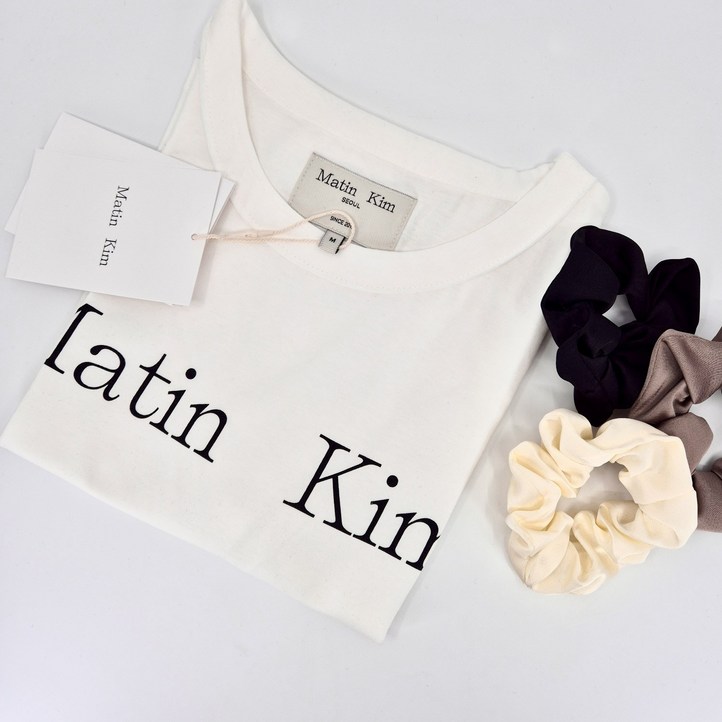 국내매장판 MATIN KIM LOGO GROP TOP 마뗑킴 로고 크롭 탑  BRANX 헤어스크런치