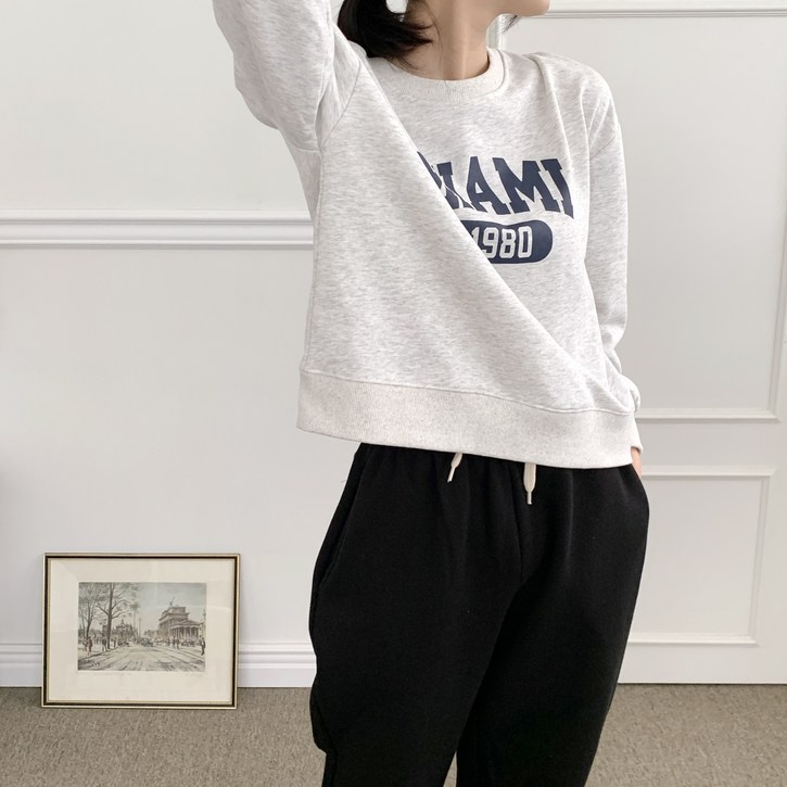 유니진 여성 MIAMI 크롭 긴팔 맨투맨 숏기장 티셔츠