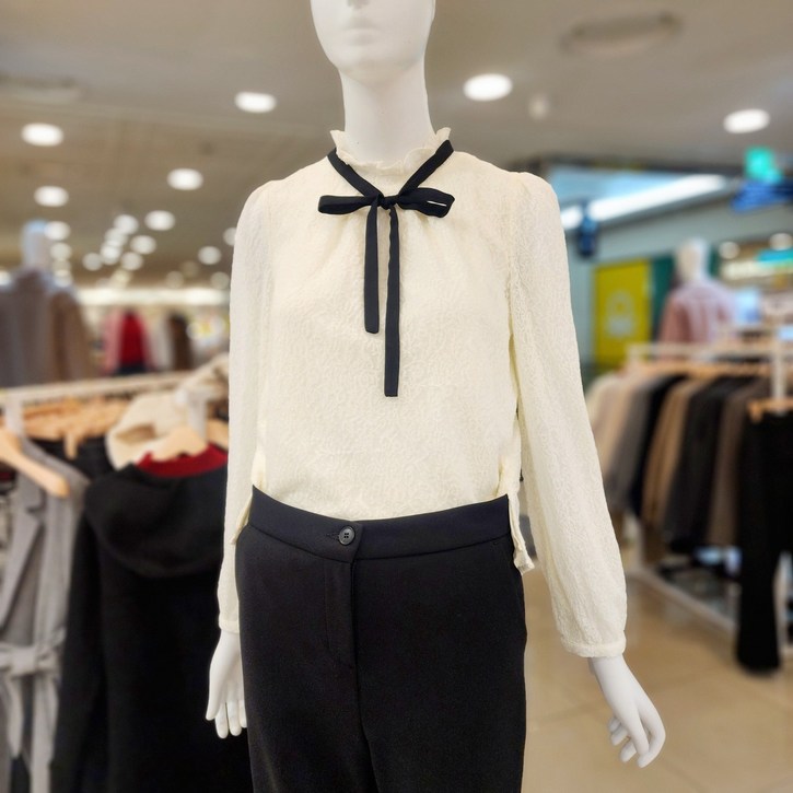 숲 SOUP 넥셔링 타이장식 A라인 레이스 블라우스 SC2LS31