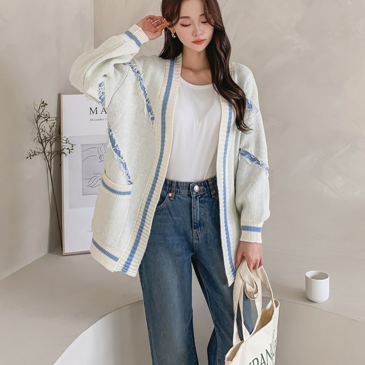 cress 루즈핏 레터링 가디건 니트