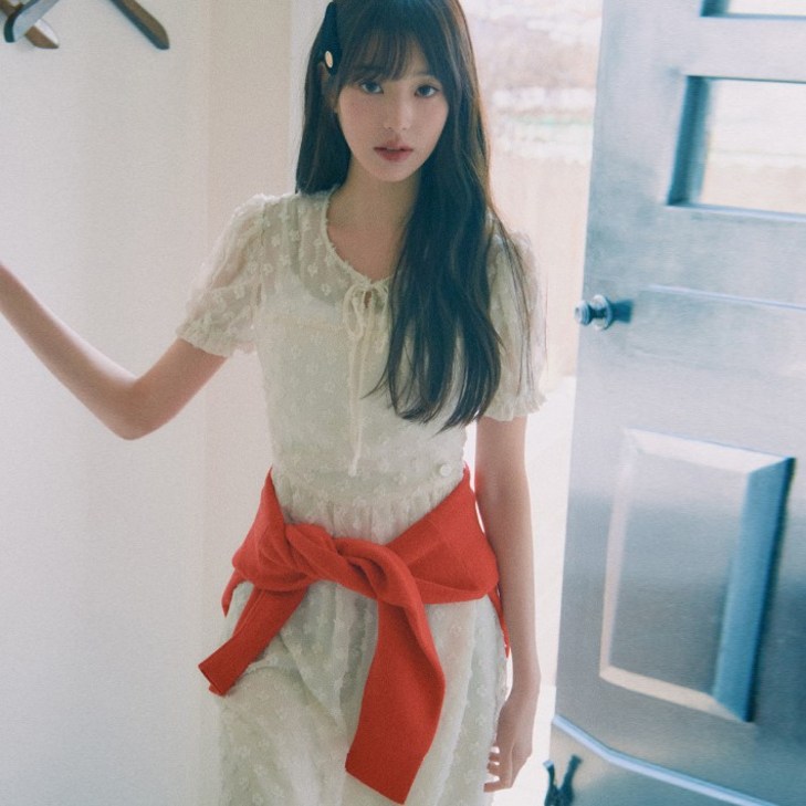 장원영착용로라로라 여성용 FLOWER SHIRRING 원피스 장원영착용로라로라 여성용 FLOWER SHIRRING 원피스