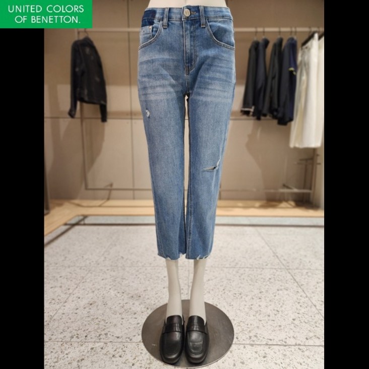 베네통 찢청 배기 팬츠 BADP67231 베네통 찢청 배기 팬츠 BADP67231
