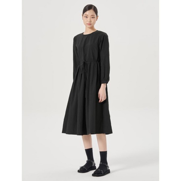 에잇세컨즈 나일론 스트링 원피스 블랙 353371MY15 에잇세컨즈 나일론 스트링 원피스 블랙 353371MY15