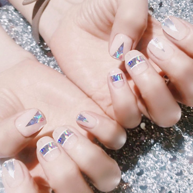 잇템샵 떳다 트렌디 유리 네일스티커 잇템샵 떳다 트렌디 유리 네일스티커