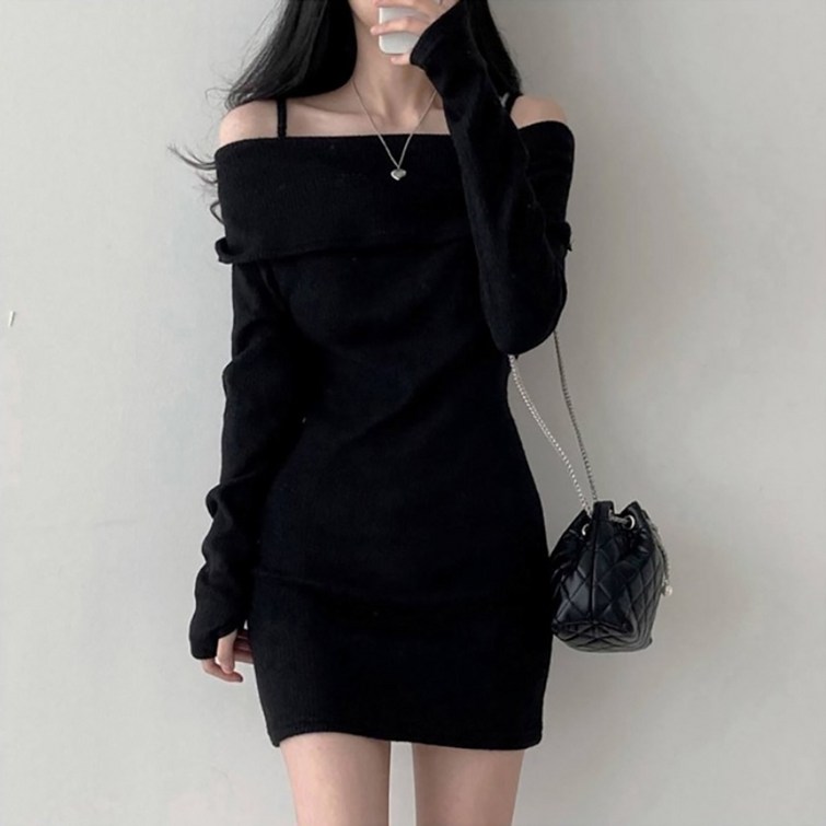 마켓에이 여성용 오프숄더 페미닌 니트 미니원피스 A24FW3A0728